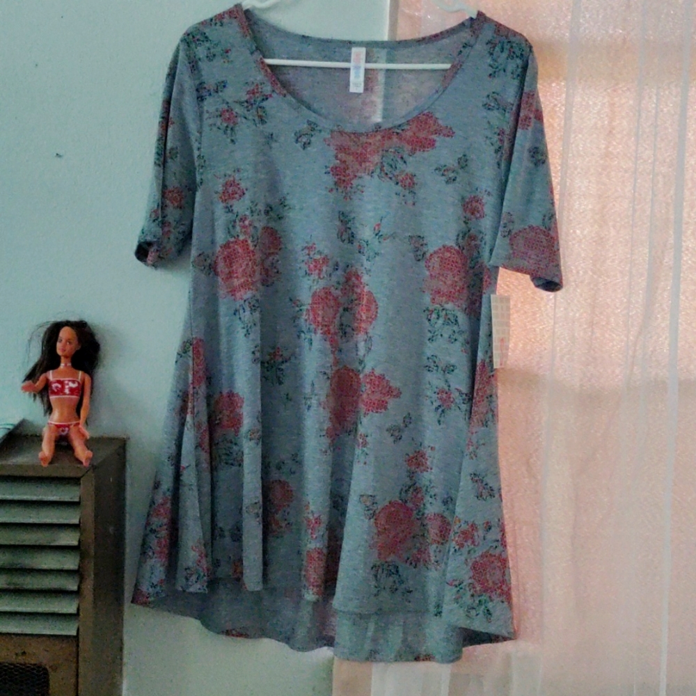 Shirt - Picture 4 of 4